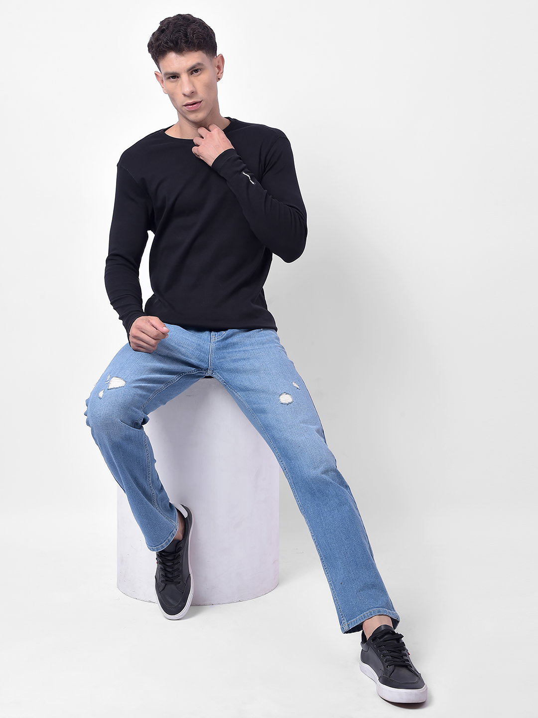 Numero Uno Men Light Blue Distressed Sustainable Jeans